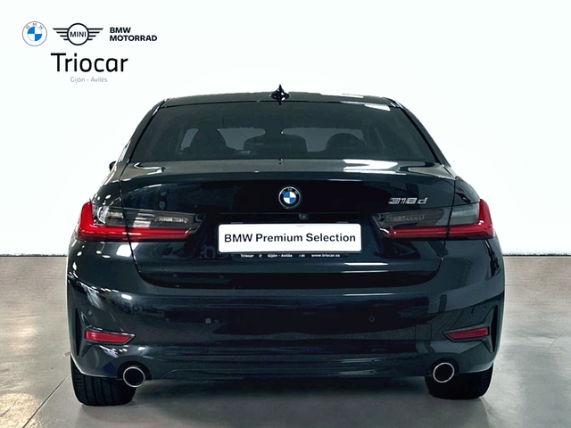 BMW Serie 3 318d color Negro. Año 2020. 110KW(150CV). Diésel. En concesionario Triocar Gijón (Bmw y Mini) de Asturias