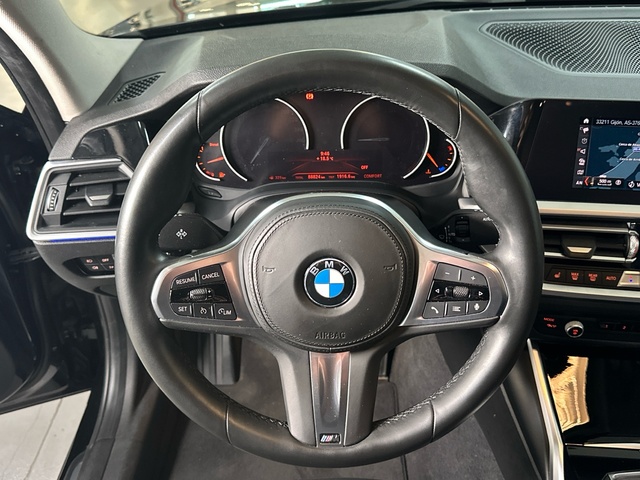 BMW Serie 3 318d color Negro. Año 2020. 110KW(150CV). Diésel. En concesionario Triocar Gijón (Bmw y Mini) de Asturias