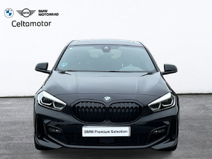 Fotos de BMW Serie 1 118d color Negro. Año 2024. 110KW(150CV). Diésel. En concesionario Celtamotor Caldas Reis de Pontevedra