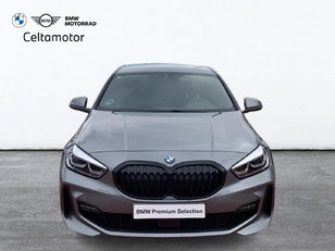 Fotos de BMW Serie 1 118d color Gris. Año 2024. 110KW(150CV). Diésel. En concesionario Celtamotor Pontevedra de Pontevedra