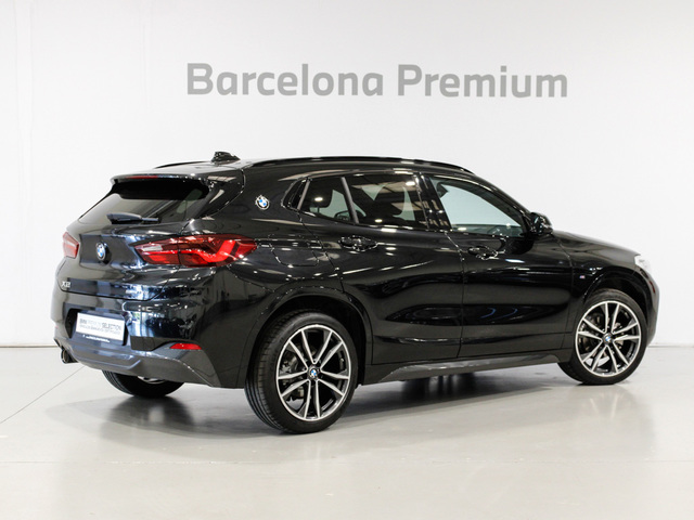 BMW X2 sDrive16d color Negro. Año 2024. 85KW(116CV). Diésel. En concesionario Barcelona Premium -- GRAN VIA de Barcelona