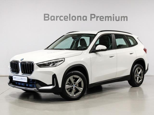 BMW X1 sDrive18d color Blanco. Año 2024. 110KW(150CV). Diésel. En concesionario Barcelona Premium -- GRAN VIA de Barcelona