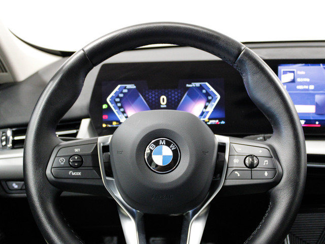 BMW X1 sDrive18d color Blanco. Año 2024. 110KW(150CV). Diésel. En concesionario Barcelona Premium -- GRAN VIA de Barcelona