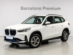 Fotos de BMW X1 sDrive18d color Blanco. Año 2024. 110KW(150CV). Diésel. En concesionario Barcelona Premium -- GRAN VIA de Barcelona