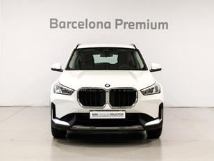 Fotos de BMW X1 sDrive18d color Blanco. Año 2024. 110KW(150CV). Diésel. En concesionario Barcelona Premium -- GRAN VIA de Barcelona