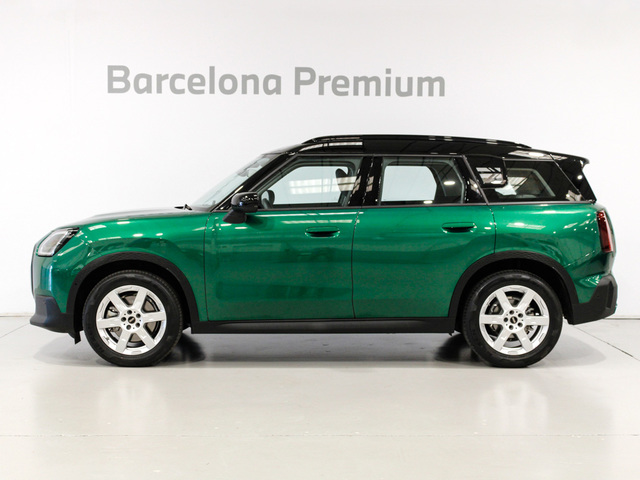 fotoG 2 del MINI MINI Countryman C 125 kW (170 CV) 170cv Gasolina del 2024 en Barcelona