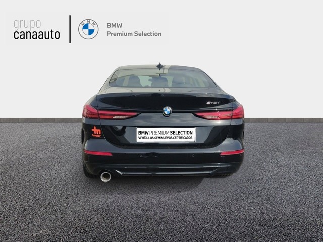 BMW Serie 2 218i Gran Coupe color Negro. Año 2024. 103KW(140CV). Gasolina. En concesionario TACO de Sta. C. Tenerife