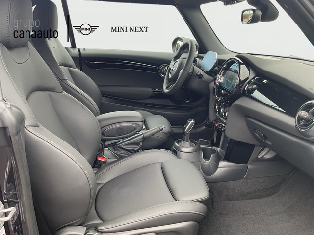 fotoG 7 del MINI MINI Cabrio Cooper 100 kW (136 CV) 136cv Gasolina del 2024 en Sta. C. Tenerife