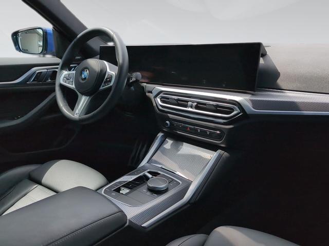 BMW Serie 4 420d Gran Coupe color Azul. Año 2024. 140KW(190CV). Diésel. En concesionario Automotor Premium Velázquez - Málaga de Málaga