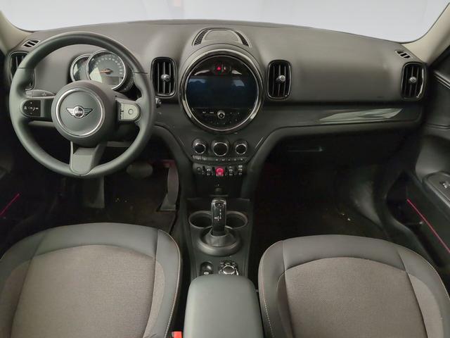 fotoG 6 del MINI MINI Countryman Cooper 100 kW (136 CV) 136cv Gasolina del 2024 en Málaga