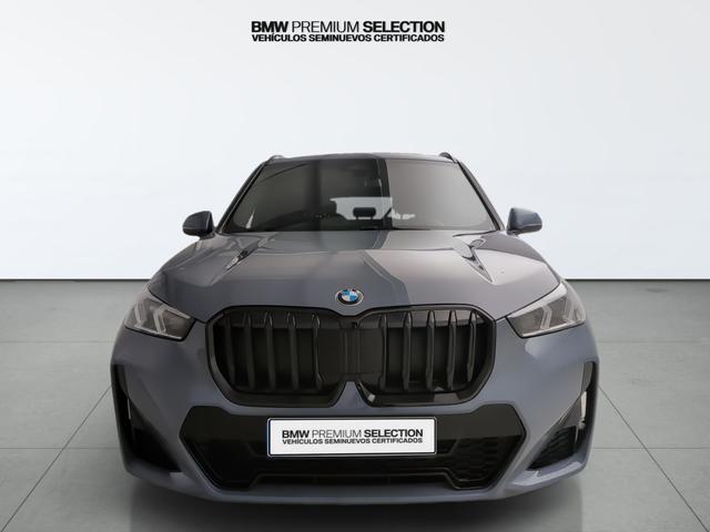 BMW X1 sDrive20i color Gris. Año 2024. 125KW(170CV). Gasolina. En concesionario Automotor Premium Velázquez - Málaga de Málaga
