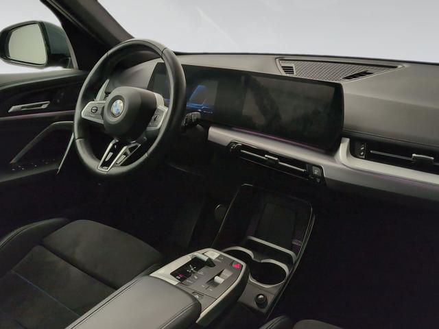 BMW X1 sDrive20i color Gris. Año 2024. 125KW(170CV). Gasolina. En concesionario Automotor Premium Marbella - Málaga de Málaga