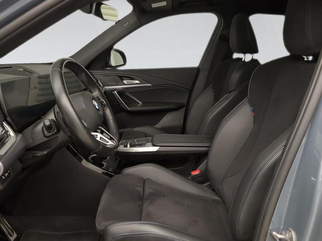 BMW X1 sDrive20i color Gris. Año 2024. 125KW(170CV). Gasolina. En concesionario Automotor Premium Marbella - Málaga de Málaga