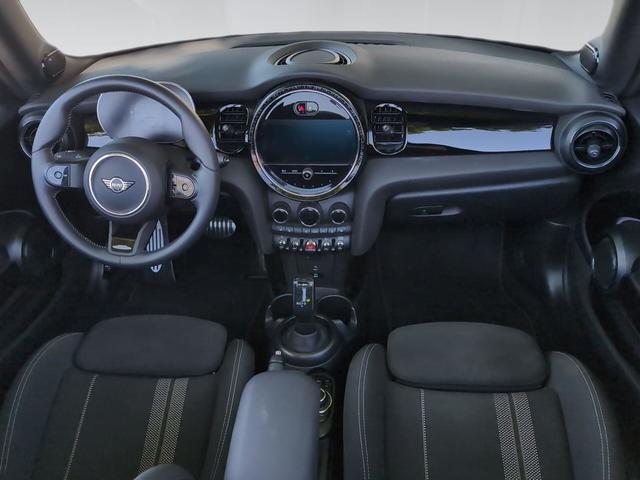 fotoG 6 del MINI MINI Cabrio Cooper 100 kW (136 CV) 136cv Gasolina del 2024 en Málaga