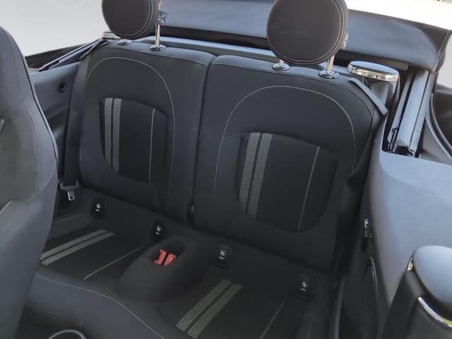 fotoG 8 del MINI MINI Cabrio Cooper 100 kW (136 CV) 136cv Gasolina del 2024 en Málaga