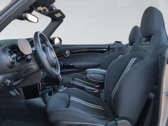 fotoG 11 del MINI MINI Cabrio Cooper 100 kW (136 CV) 136cv Gasolina del 2024 en Málaga