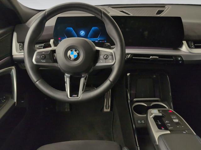 BMW X2 sDrive20i color Blanco. Año 2024. 125KW(170CV). Gasolina. En concesionario Automotor Premium Viso - Málaga de Málaga