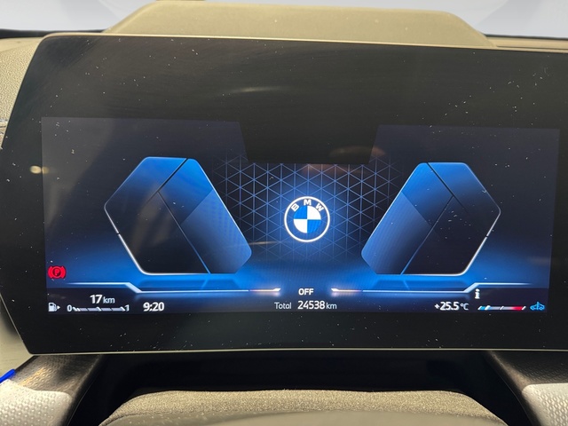 BMW X2 sDrive20i color Negro. Año 2024. 125KW(170CV). Gasolina. En concesionario Automotor Premium Viso - Málaga de Málaga