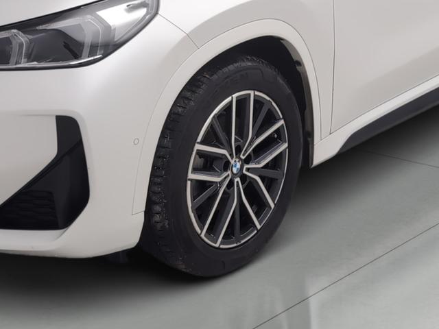 BMW X1 sDrive18d color Blanco. Año 2023. 110KW(150CV). Diésel. En concesionario Automotor Premium Marbella - Málaga de Málaga
