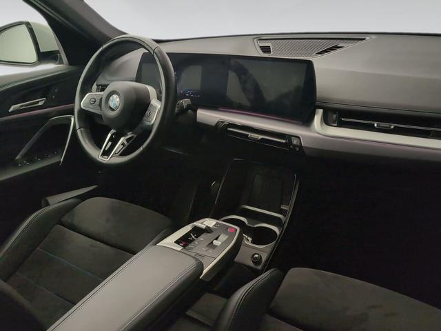 BMW X1 sDrive18d color Blanco. Año 2023. 110KW(150CV). Diésel. En concesionario Automotor Premium Marbella - Málaga de Málaga