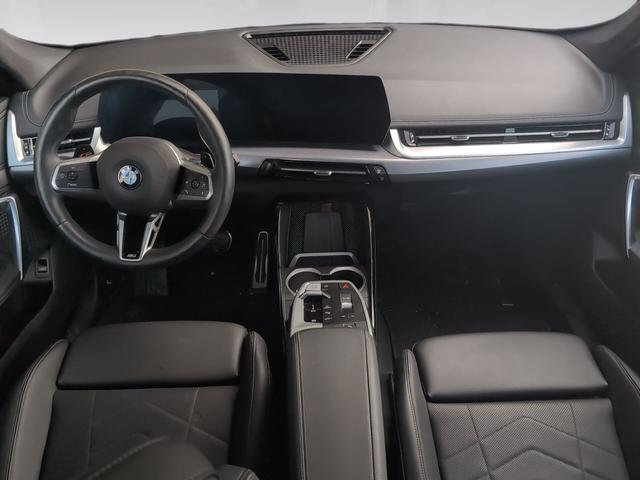 BMW X1 sDrive18d color Gris Plata. Año 2024. 110KW(150CV). Diésel. En concesionario Automotor Premium Viso - Málaga de Málaga