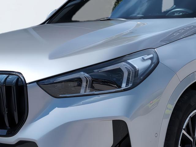 BMW X1 sDrive18d color Gris Plata. Año 2024. 110KW(150CV). Diésel. En concesionario Automotor Premium Viso - Málaga de Málaga
