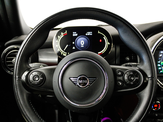 fotoG 12 del MINI MINI 5 Puertas Cooper 100 kW (136 CV) 136cv Gasolina del 2021 en Barcelona