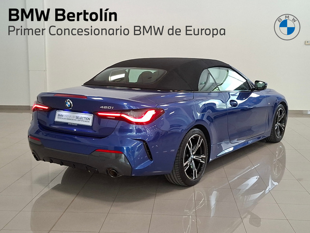 BMW Serie 4 420i Cabrio color Azul. Año 2024. 135KW(184CV). Gasolina. En concesionario Automoviles Bertolin S.L. de Valencia