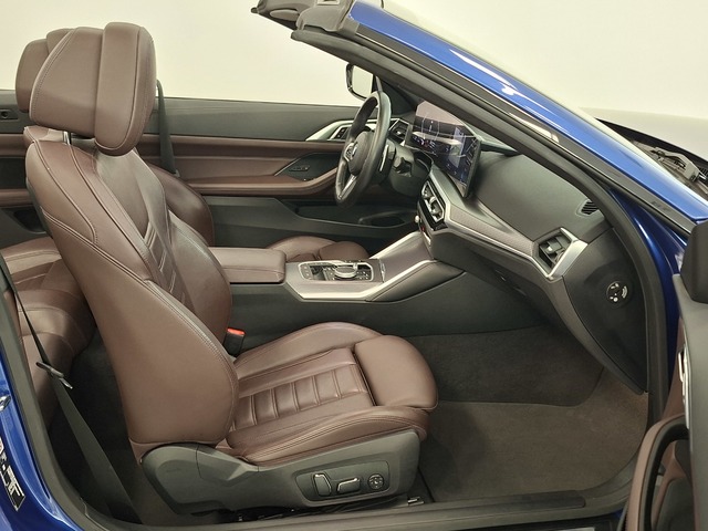 BMW Serie 4 420i Cabrio color Azul. Año 2024. 135KW(184CV). Gasolina. En concesionario Automoviles Bertolin S.L. de Valencia