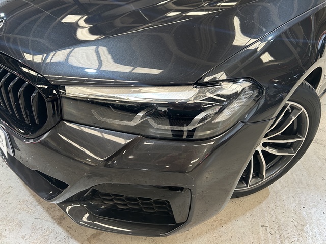 BMW Serie 5 520d Touring color Gris. Año 2023. 140KW(190CV). Diésel. En concesionario DIGITAL Automoviles Fersan, S.A. de Alicante