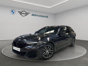 Fotos de BMW Serie 5 520d Touring color Gris. Año 2023. 140KW(190CV). Diésel. En concesionario DIGITAL Automoviles Fersan, S.A. de Alicante
