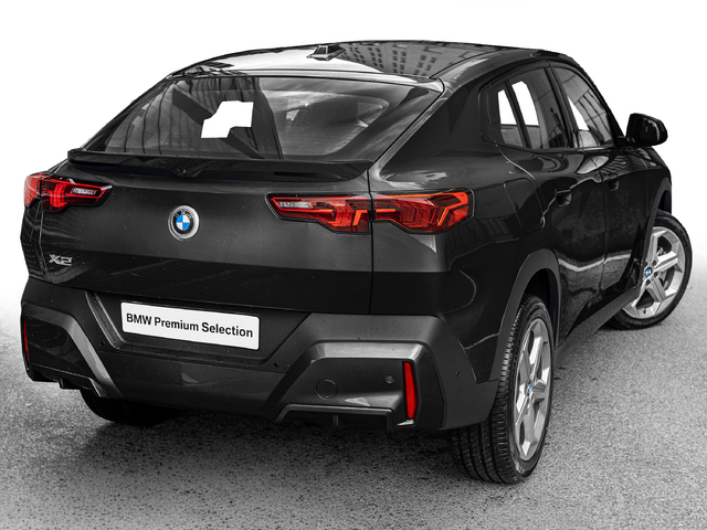 BMW X2 sDrive20d color Negro. Año 2025. 120KW(163CV). Diésel. En concesionario Caetano Cuzco, Alcalá de Madrid