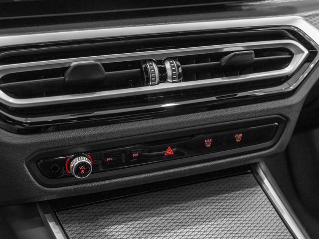 BMW M M4 Coupe Competition color Blanco. Año 2025. 375KW(510CV). Gasolina. En concesionario Caetano Cuzco, Alcalá de Madrid