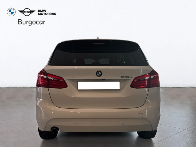 BMW Serie 2 218d Active Tourer color Blanco. Año 2017. 110KW(150CV). Diésel. En concesionario Motor Gorbea de Álava