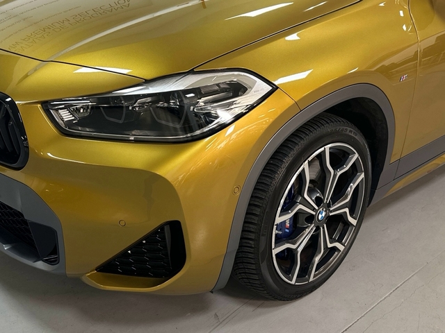 BMW X2 xDrive20d color Oro. Año 2022. 140KW(190CV). Diésel. En concesionario Triocar Gijón (Bmw y Mini) de Asturias