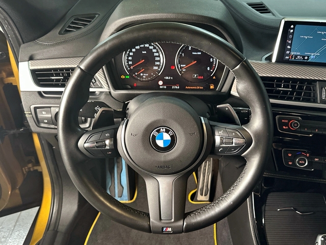 BMW X2 xDrive20d color Oro. Año 2022. 140KW(190CV). Diésel. En concesionario Triocar Gijón (Bmw y Mini) de Asturias