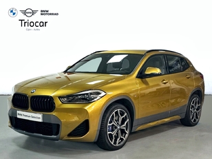 Fotos de BMW X2 xDrive20d color Oro. Año 2022. 140KW(190CV). Diésel. En concesionario Triocar Gijón (Bmw y Mini) de Asturias