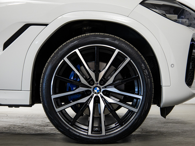 BMW X6 xDrive30d color Blanco. Año 2021. 210KW(286CV). Diésel. En concesionario BMW Fuenteolid Valladolid de Valladolid
