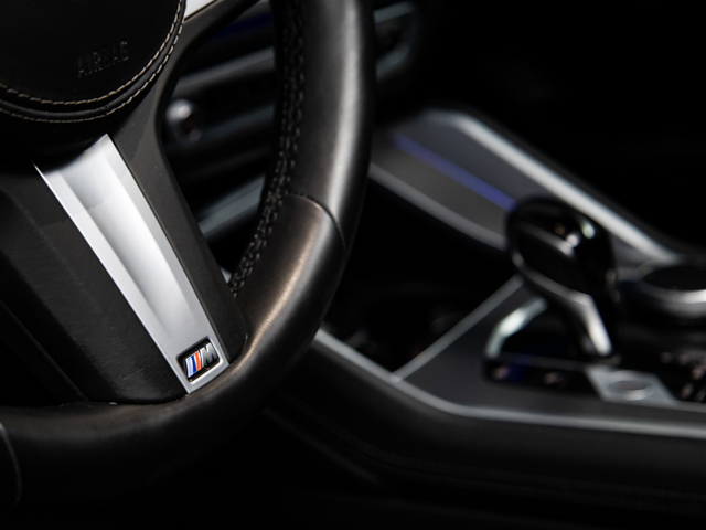 BMW X6 xDrive30d color Blanco. Año 2021. 210KW(286CV). Diésel. En concesionario BMW Fuenteolid Valladolid de Valladolid