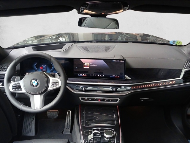 BMW X7 xDrive40d color Negro. Año 2025. 259KW(352CV). Diésel. En concesionario Enekuri Motor de Vizcaya