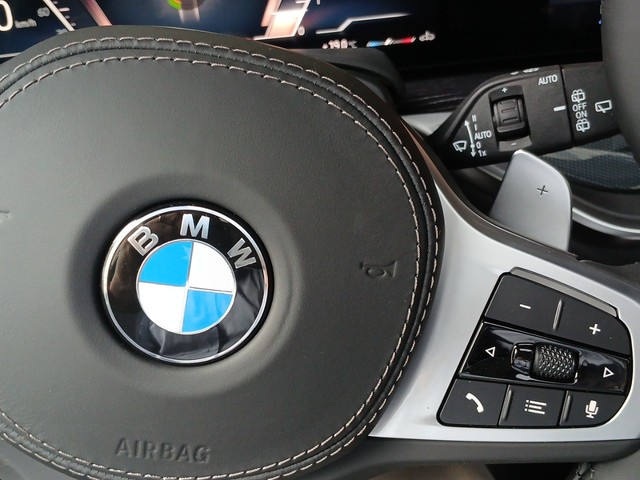 BMW X7 xDrive40d color Negro. Año 2025. 259KW(352CV). Diésel. En concesionario Enekuri Motor de Vizcaya