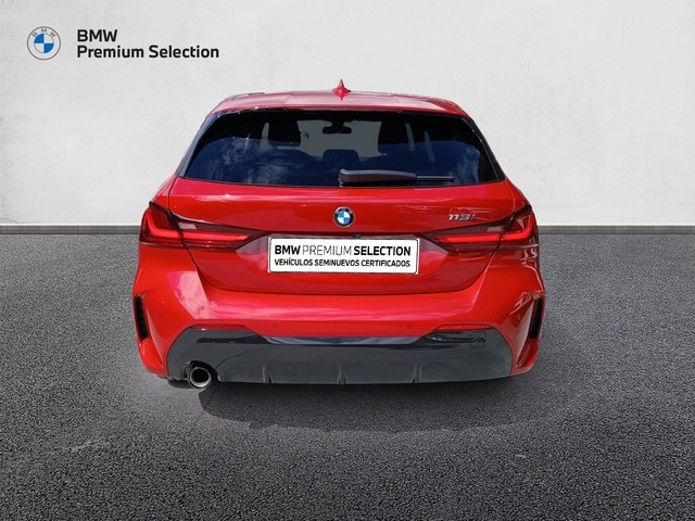 BMW Serie 1 118i color Rojo. Año 2024. 103KW(140CV). Gasolina. En concesionario Adler Motor S.L. TOLEDO de Toledo