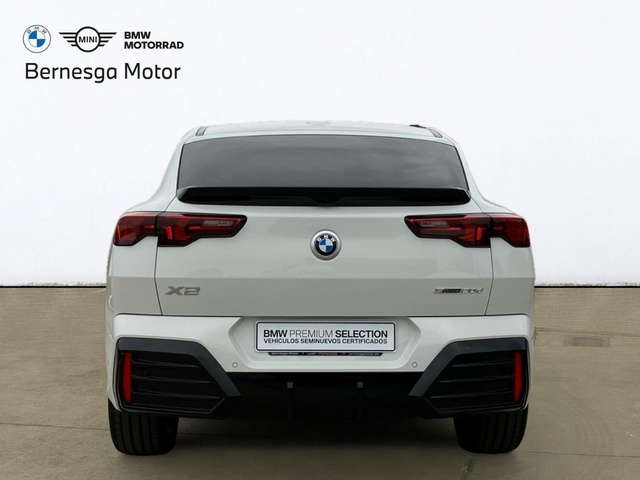 BMW X2 sDrive20d color Blanco. Año 2025. 120KW(163CV). Diésel. En concesionario Bernesga Motor León (Bmw y Mini) de León
