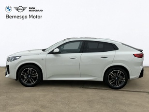 Fotos de BMW X2 sDrive20d color Blanco. Año 2025. 120KW(163CV). Diésel. En concesionario Bernesga Motor León (Bmw y Mini) de León