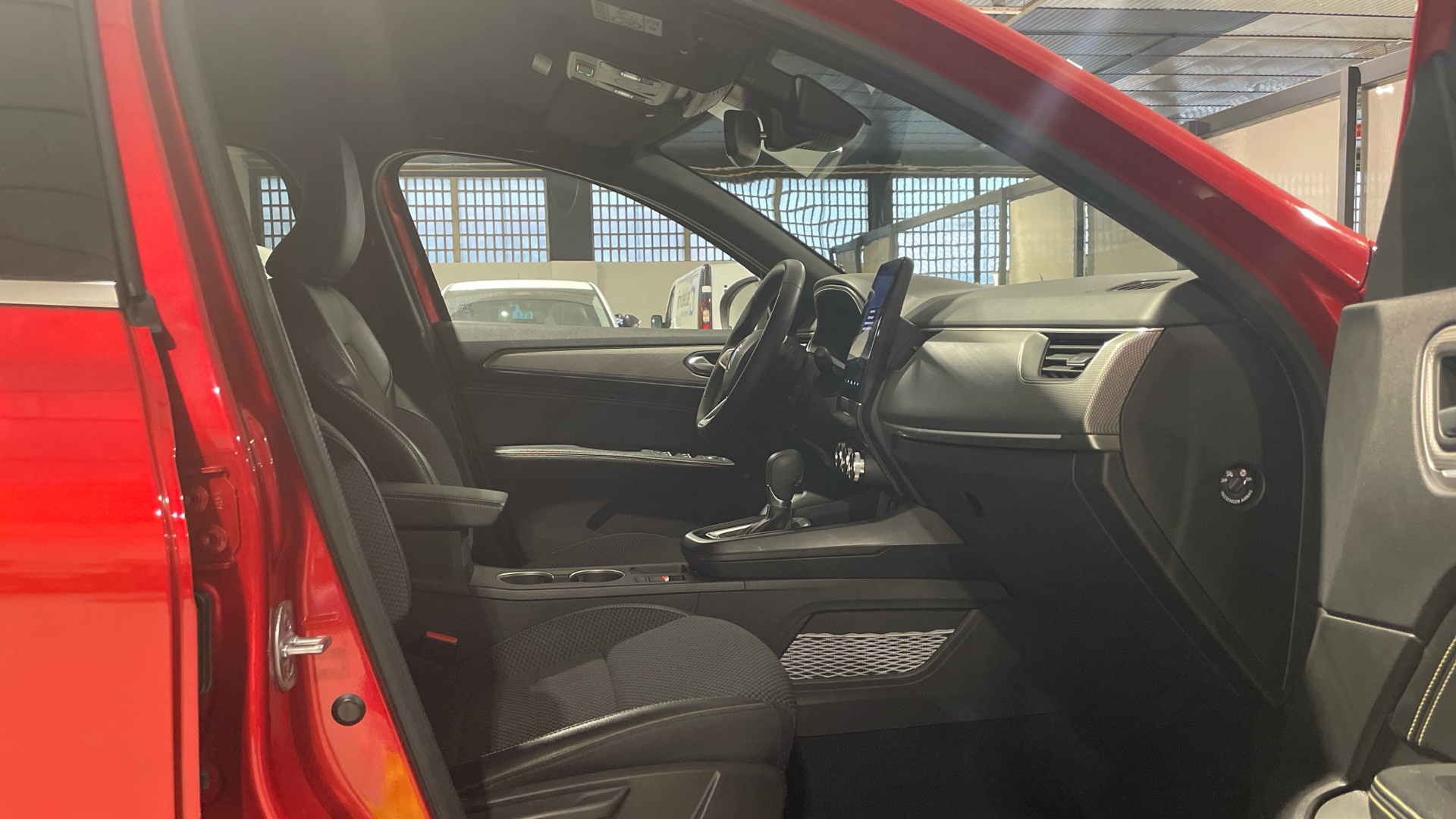 Renault Arkana TCe 140 Microhíbrido - 13