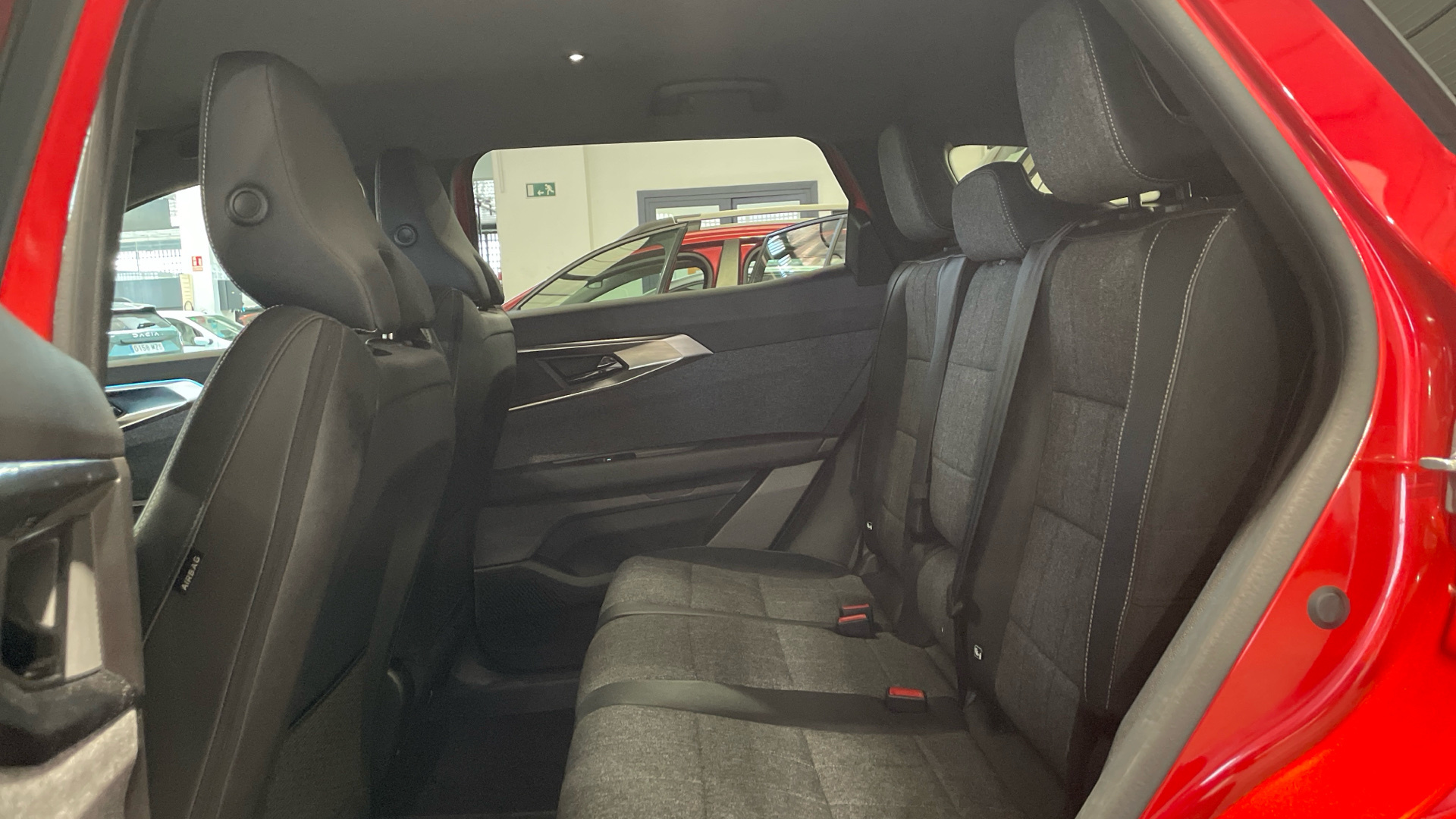 Renault Espace E-Tech 200 - 12