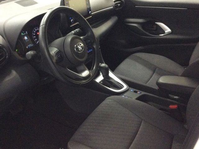 Toyota Yaris 120H Active Tech 85 kW (116 CV)