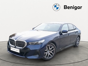 Fotos de BMW Serie 5 520d color Azul. Año 2025. 145KW(197CV). Diésel. En concesionario GANDIA Automoviles Fersan, S.A. de Valencia