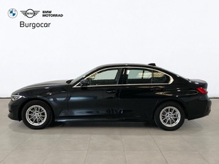 Fotos de BMW Serie 3 320d color Negro. Año 2021. 140KW(190CV). Diésel. En concesionario Burgocar (Bmw y Mini) de Burgos