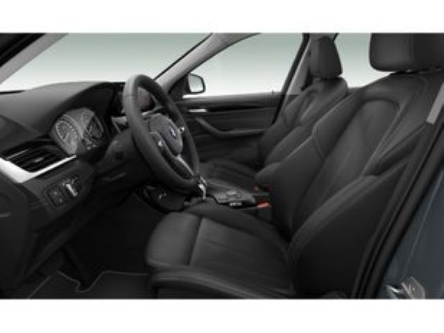 BMW X1 xDrive20d color Gris. Año 2021. 140KW(190CV). Diésel. En concesionario Motor Munich Cadi - Manresa - VO de Barcelona